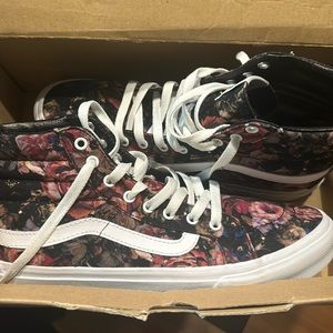 “Vans” Purple floral high tops